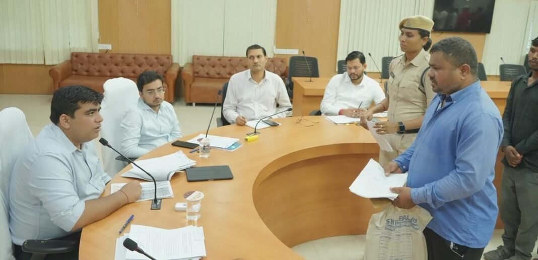 KORBA : कलेक्टर जनदर्शन में सुनी गई आमजनों की समस्याएं, कुल 85 आवेदन हुए प्राप्त