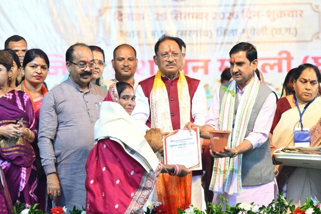 रायपुर : आंगन मिलन सेवा से उत्सव स्थल बने आंगनबाड़ी केंद्र, पहले दिन 97 हजार से अधिक लोगों की सहभागिता