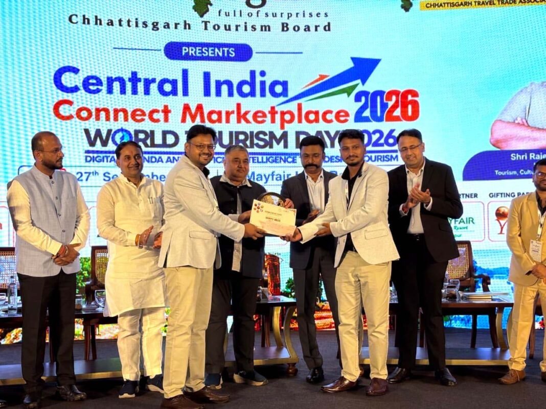रायपुर : पर्यटन के नक्शे पर जशपुर की नई पहचान, ‘ट्रिप्पी हिल्स’ को सर्वश्रेष्ठ एडवेंचर टूरिज्म अवॉर्ड 2026