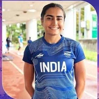 रायपुर : तिरंगे में लिपटी जीत की चमक, हरिता भद्रा ने एशियन गेम्स में बढ़ाया भारत का मान