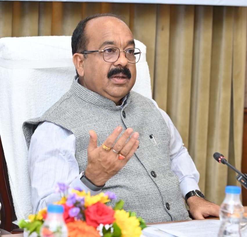 रायपुर : सुबह शहर में निकलें अधिकारी, जमीनी हकीकत देखें और काम कराएं – अरुण साव