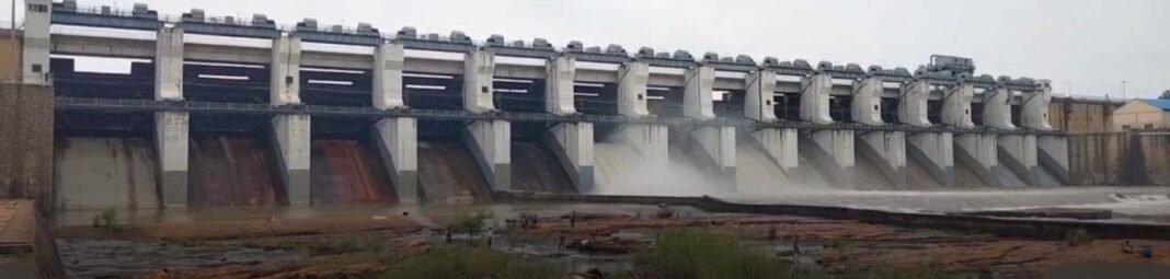 रायपुर : धमतरी में भारी बारिश से उफान पर नदियां
