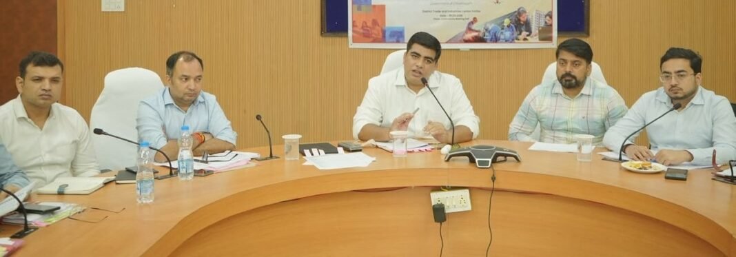 KORBA : लंबित शिकायतों का समय पर निराकरण करें, सेवा सेतु शिविरों में पात्र हितग्राहियों को योजनाओं का लाभ दें कलेक्टर कुणाल दुदावत