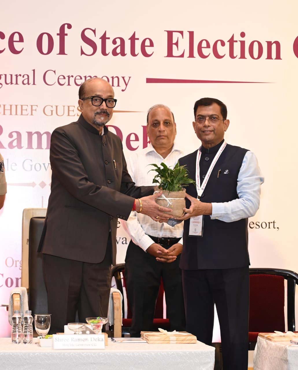 रायपुर : नवा रायपुर में राज्य निर्वाचन आयुक्तों के 32वें अखिल भारतीय सम्मेलन का राज्यपाल रामेन डेका ने किया शुभारंभ