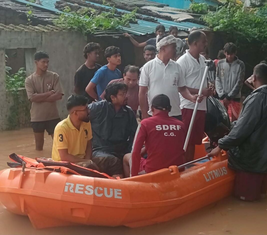 रायपुर : चक्रवाती तूफान ‘अर्नब’ के असर, बस्तर में डैम से पानी छोड़े जाने के कारण बढ़ी बाढ़ की संभावना, बचाव एवं राहत अभियान जारी