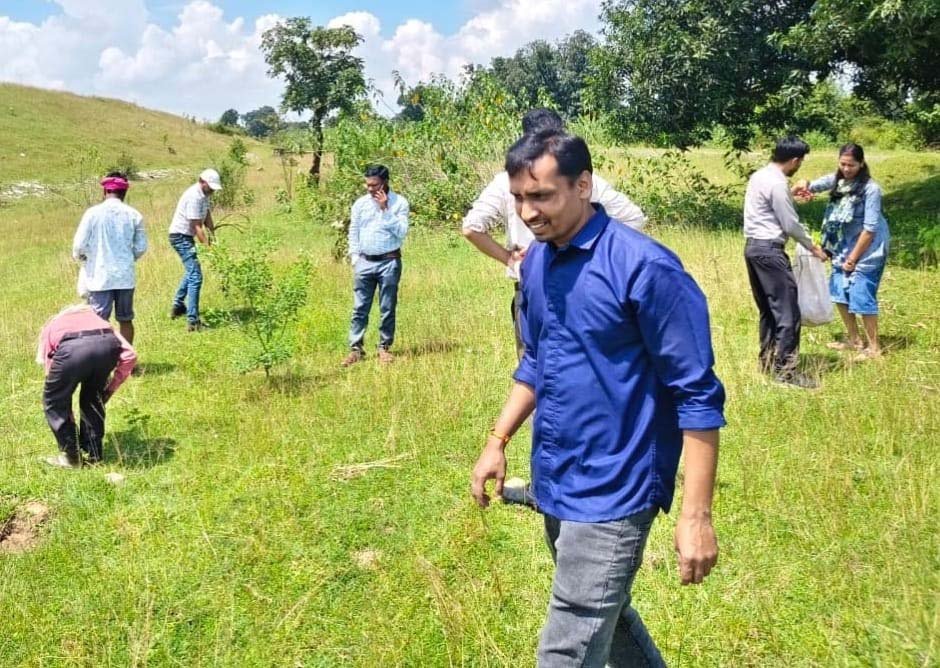 रायपुर : सेवा संकल्प अभियान : जोगी डोंगरी जलाशय में स्वच्छता अभियान से दिया जल संरक्षण का संदेश