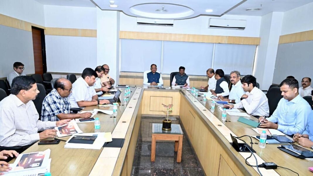 रायपुर : सड़क दुर्घटनाओं को न्यूनतम करने मिशन मोड में करें काम – मुख्यमंत्री विष्णु देव साय