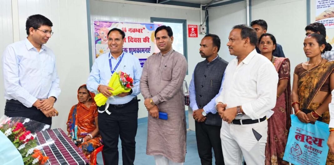 रायपुर : सेवा संकल्प अभियान में स्वास्थ्य सेवा का संकल्प, जिला चिकित्सालय में लगा मेगा स्वास्थ्य शिविर