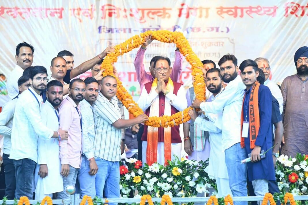 रायपुर : मुख्यमंत्री साय ने 21 विकास कार्यों का किया लोकार्पण एवं शिलान्यास : मदकू में 68.96 करोड़ रुपये के विकास कार्यों की सौगात, ट्रॉमा सेंटर और इको टूरिज्म सेंटर सहित कई बड़ी घोषणाएं
