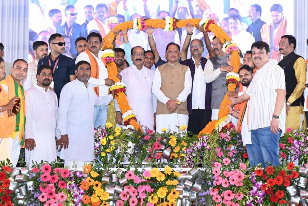 रायपुर : विकसित छत्तीसगढ़ के निर्माण में अब कोई बाधा नहीं, विकास की गति होगी और तेज – मुख्यमंत्री विष्णु देव साय