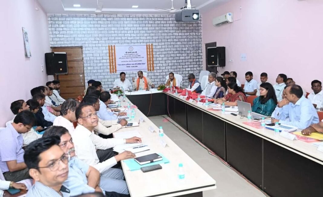 रायपुर : उप मुख्यमंत्री अरुण साव ने की सेवा संकल्प अभियान की तैयारियों की गहन समीक्षा