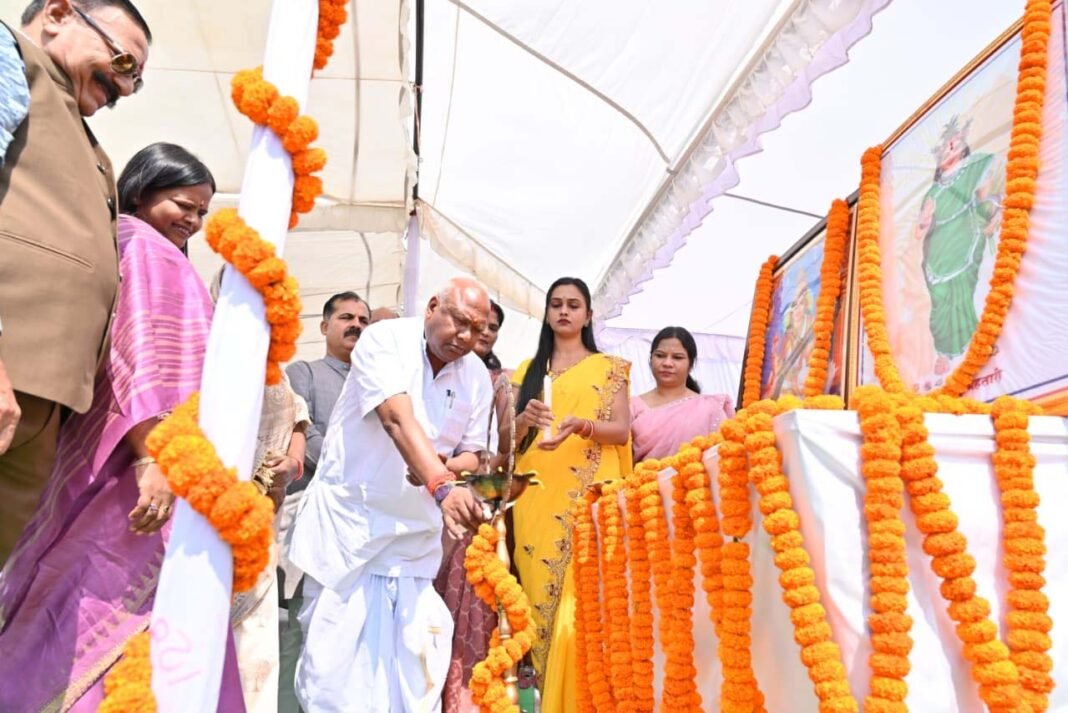 रायपुर : अम्बिकापुर में 26वीं राज्य स्तरीय शालेय क्रीड़ा प्रतियोगिता का भव्य शुभारंभ, पांच संभागों के 595 खिलाड़ी दिखाएंगे अपनी प्रतिभा