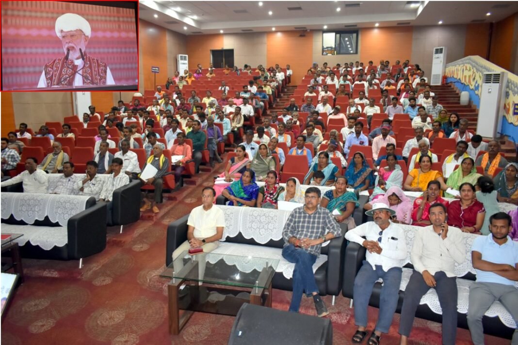 रायपुर : एनआईबीएसएम में प्रधानमंत्री किसान सम्मान निधि की 24वीं किस्त का सीधा प्रसारण