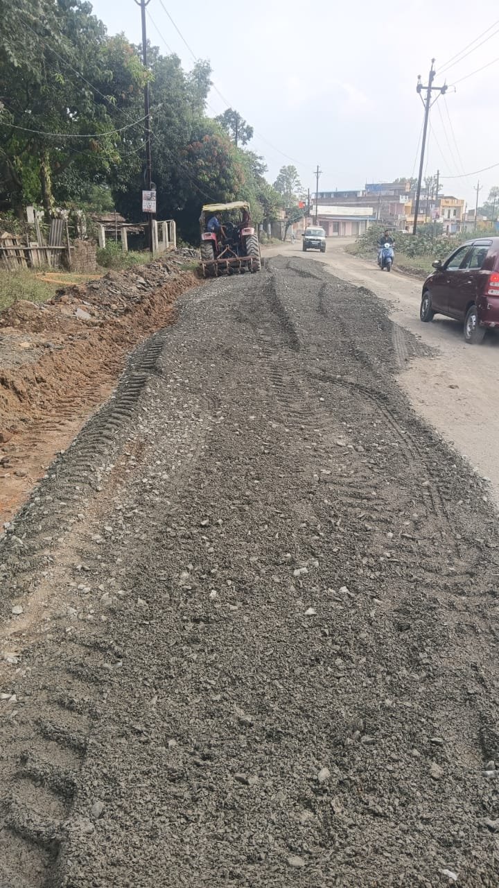 रायपुर : अम्बिकापुर के माखन विहार मुख्य मार्ग का 155.09 लाख रुपये की लागत से होगा डामरीकरण