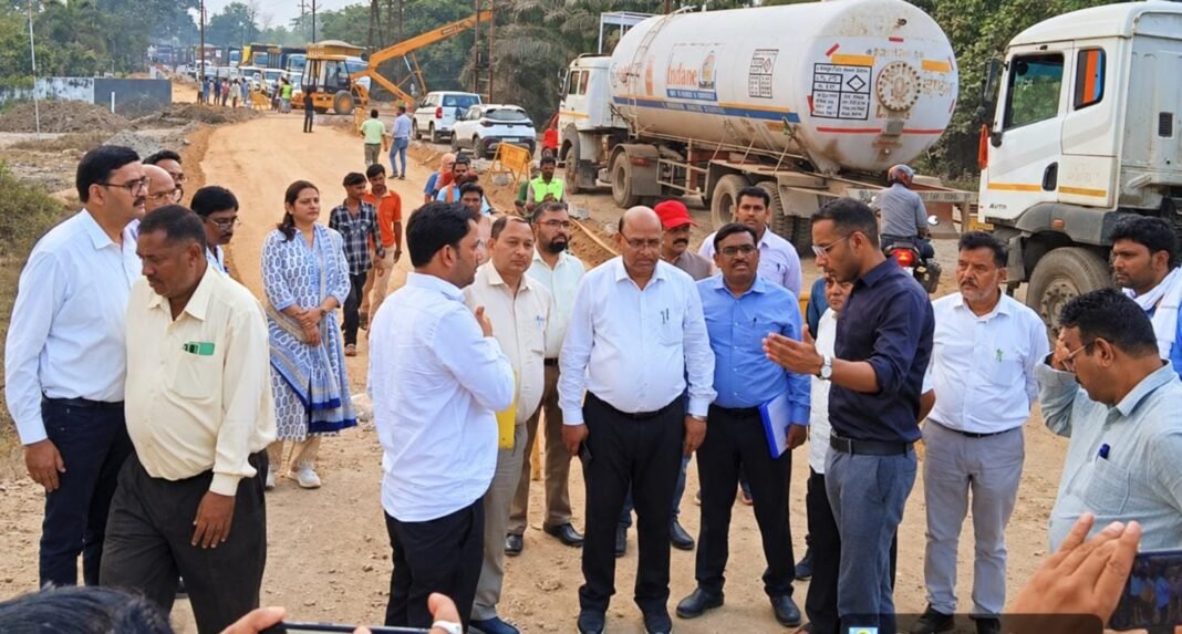 कोरबा: लोक निर्माण विभाग के सचिव ने सड़कों की मरम्मत और बीटी पैच कार्यों में तेजी लाने के दिए निर्देश