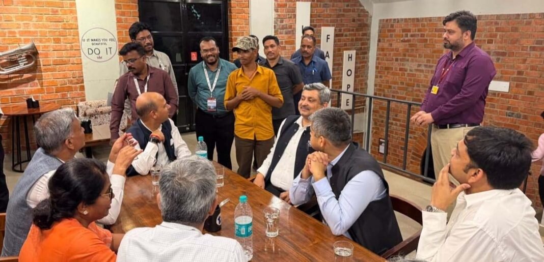 रायपुर : बस्तर में पुनर्वास और स्वावलंबन की मिसाल बना ‘पण्डुम कैफ़े’, केंद्रीय सहकारिता सचिव ने की सराहना