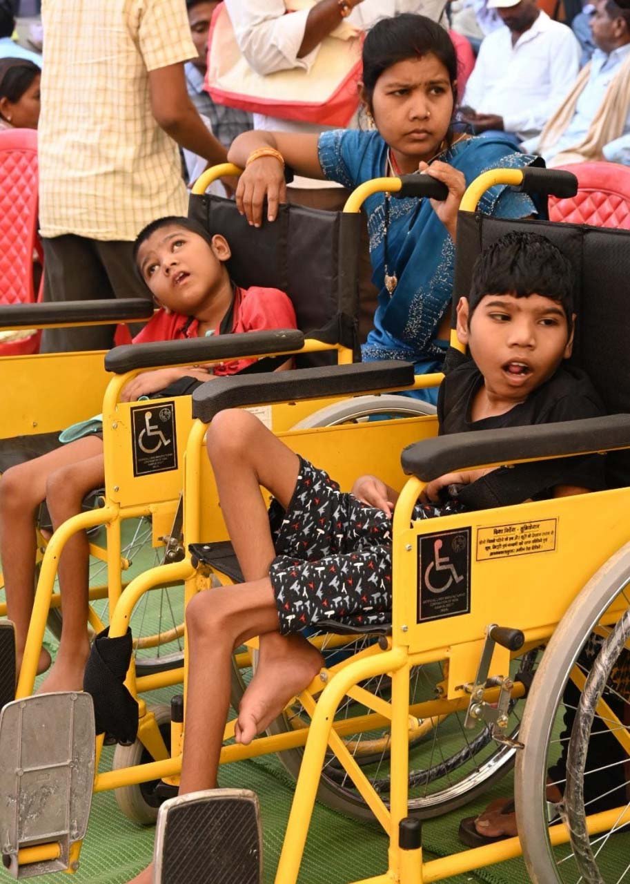 रायपुर : आशा की नई किरण : सारंगढ़-बिलाईगढ़ में सेवा संकल्प से दिव्यांगजनों के जीवन में आया सकारात्मक बदलाव