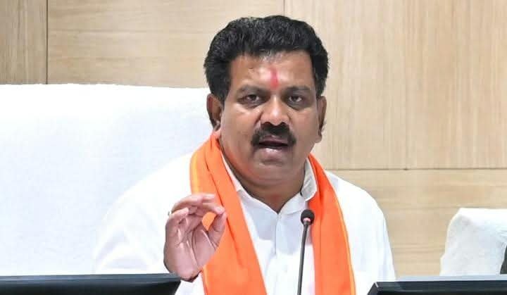 रायपुर : नशे के अवैध कारोबार की जड़ तक पहुंचकर पूरे नेटवर्क को ध्वस्त करें – उप मुख्यमंत्री विजय शर्मा