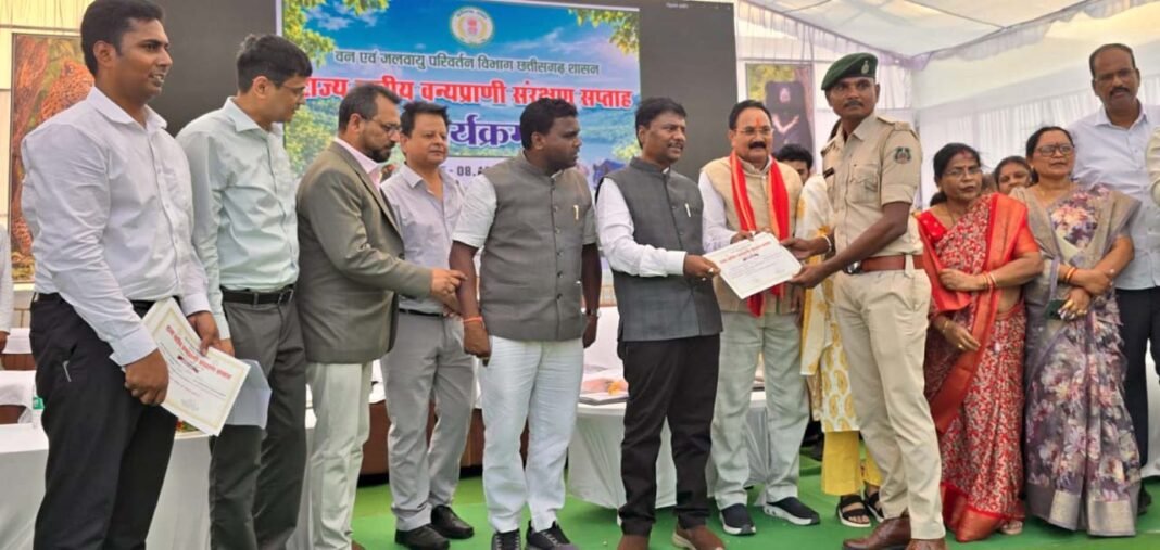 रायपुर : वन मंत्री केदार कश्यप ने की 60 लाख रुपए के तकनीकी नवाचारों की घोषणा