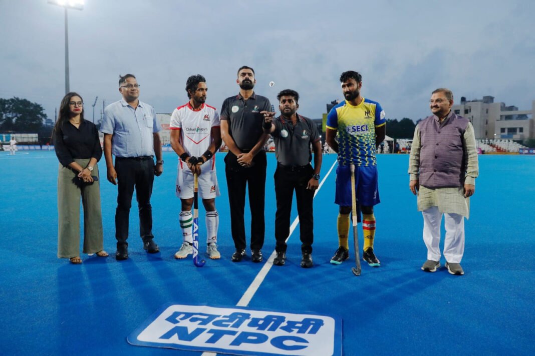 रायपुर : न्यायधानी नाइट्स और मैनपाट टाइटन्स के डिफेंडर्स का बेहतरीन प्रदर्शन, मैच 1-1 से ड्रॉ