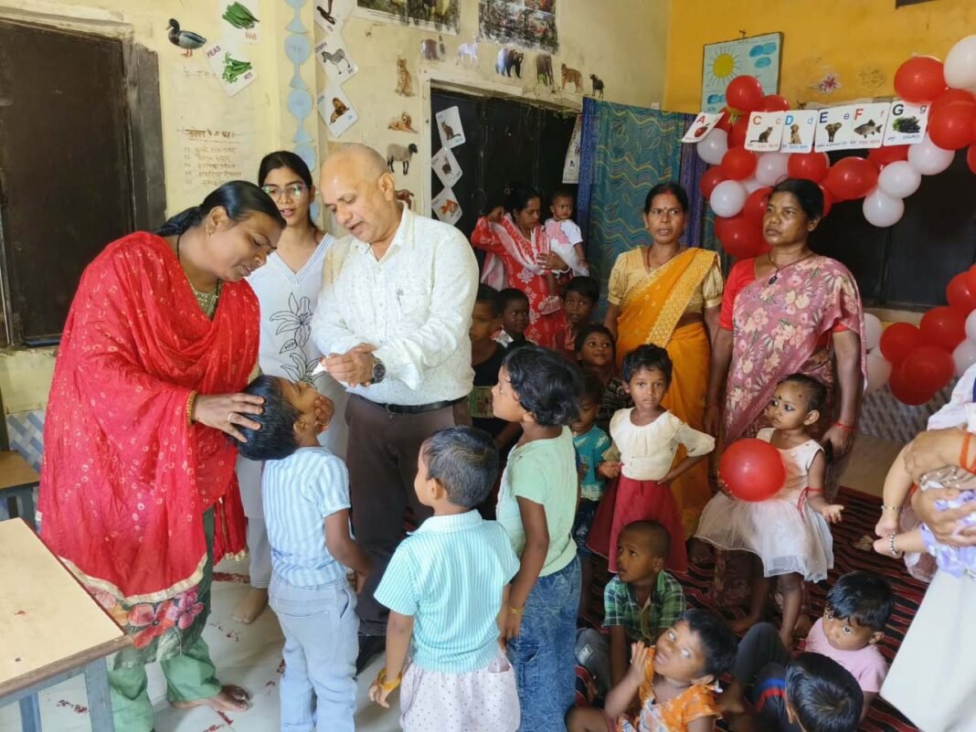 रायपुर : सेवा संकल्प अभियान के तहत 35 नौनिहालों का हुआ स्वर्णप्राशन
