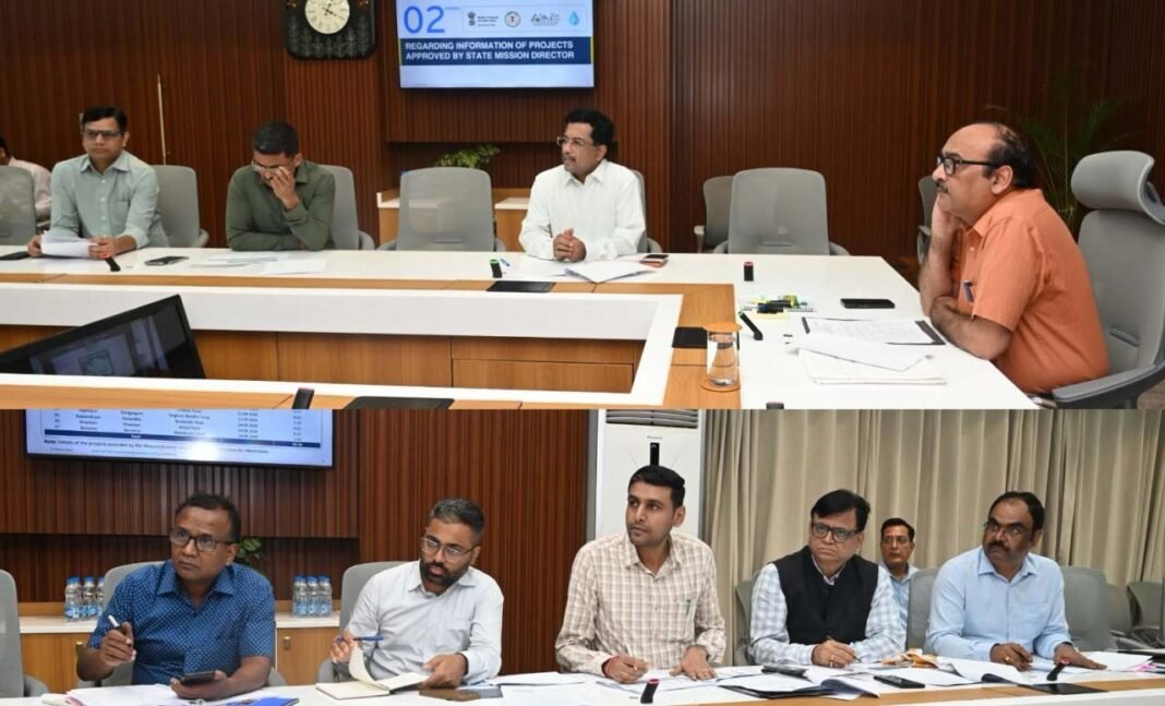 रायपुर : मुख्य सचिव की अध्यक्षता में मिशन अमृत 2.0 की राज्य स्तरीय हाई पावर स्टेयरिंग कमेटी की बैठक संपन्न