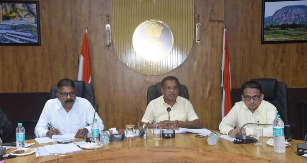 रायपुर : किसानों की आय बढ़ाने कृषि के साथ पशुपालन, मत्स्य पालन और उद्यानिकी गतिविधियों को मिलेगा बढ़ावा