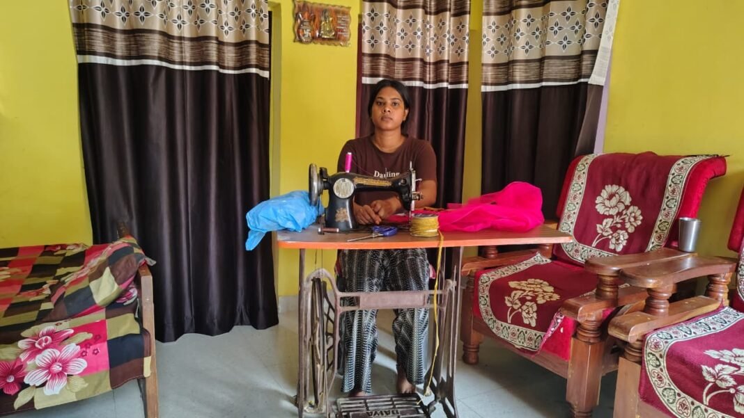 KORBA : सिलाई का हुनर बना कमाई का जरिया, अंत्योदय योजना से मनीषा हुईं आत्मनिर्भर