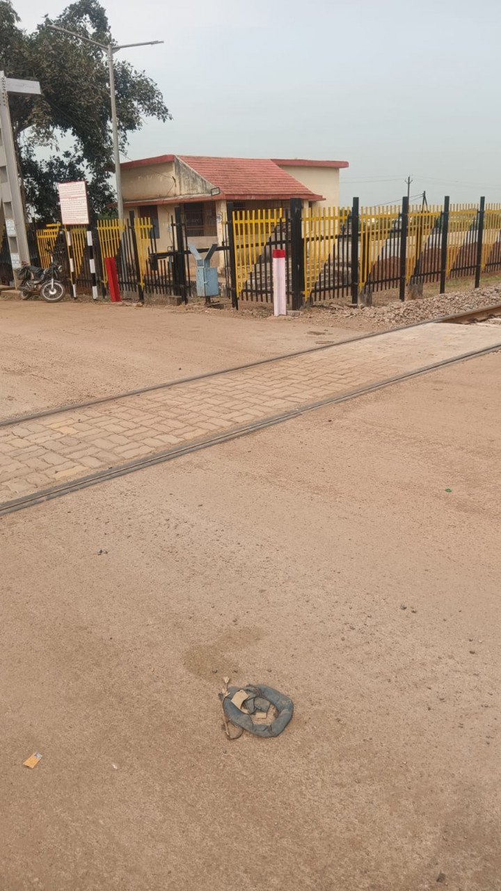 रायपुर : रायपुर-अभनपुर रेल लाइन पर केंद्री रेलवे लेवल क्रॉसिंग क्रमांक आर.डी.-22 मरम्मत हेतु सड़क यातायात के लिए बंद रहेगा