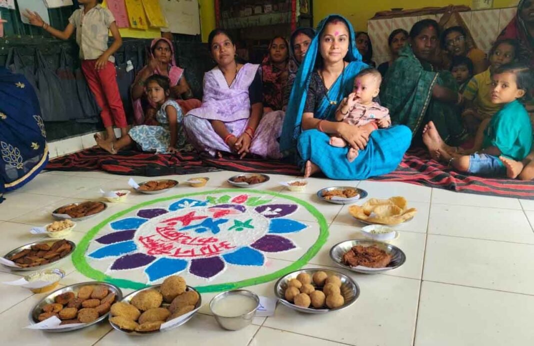 रायपुर : धमतरी में आंगन मिलन सेवा से संवर रहा बच्चों और महिलाओं का भविष्य