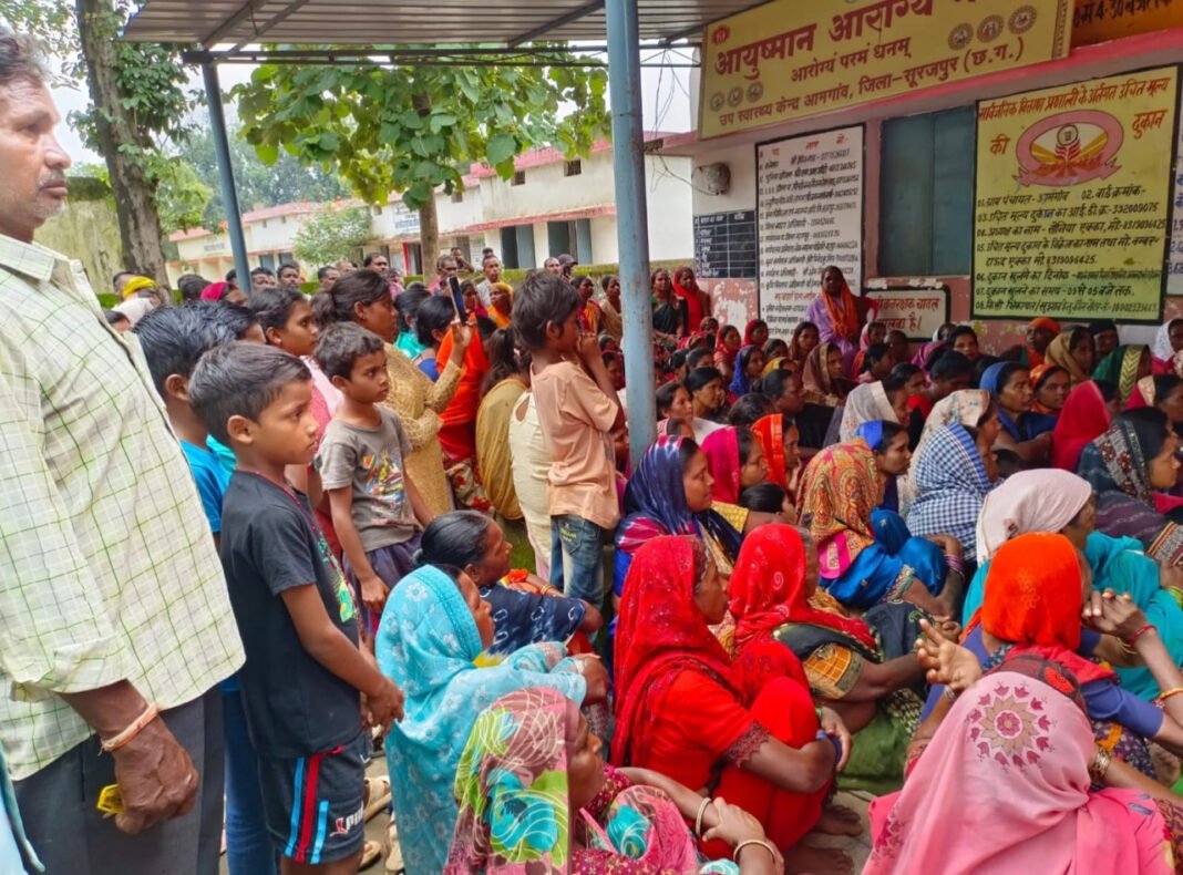 रायपुर : सेवा संकल्प अभियान से ग्रामीण अंचलों तक पहुंचीं स्वास्थ्य सेवाएं, सूरजपुर में 46 शिविरों से 38,943 लोग लाभान्वित