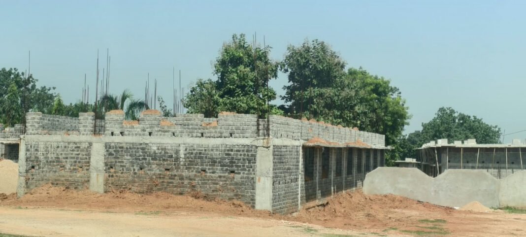 रायपुर : मुख्यमंत्री विष्णु देव साय के निर्देश पर जशपुर में आदिवासी विद्यार्थियों के लिए छात्रावास अधोसंरचना का विस्तार